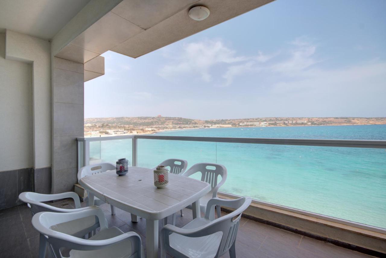Beachfront Pretty Holiday Home Mellieħa Extérieur photo