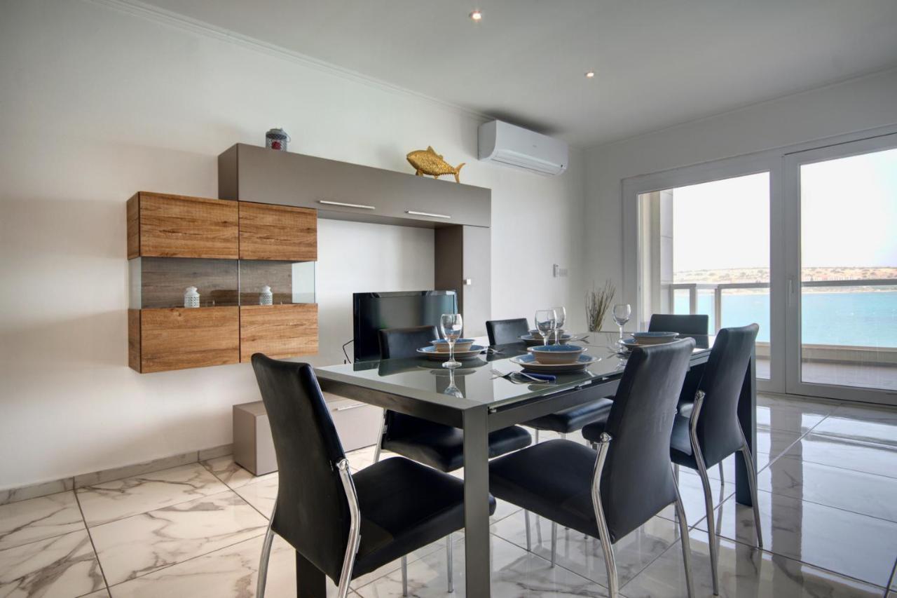 Beachfront Pretty Holiday Home Mellieħa Extérieur photo