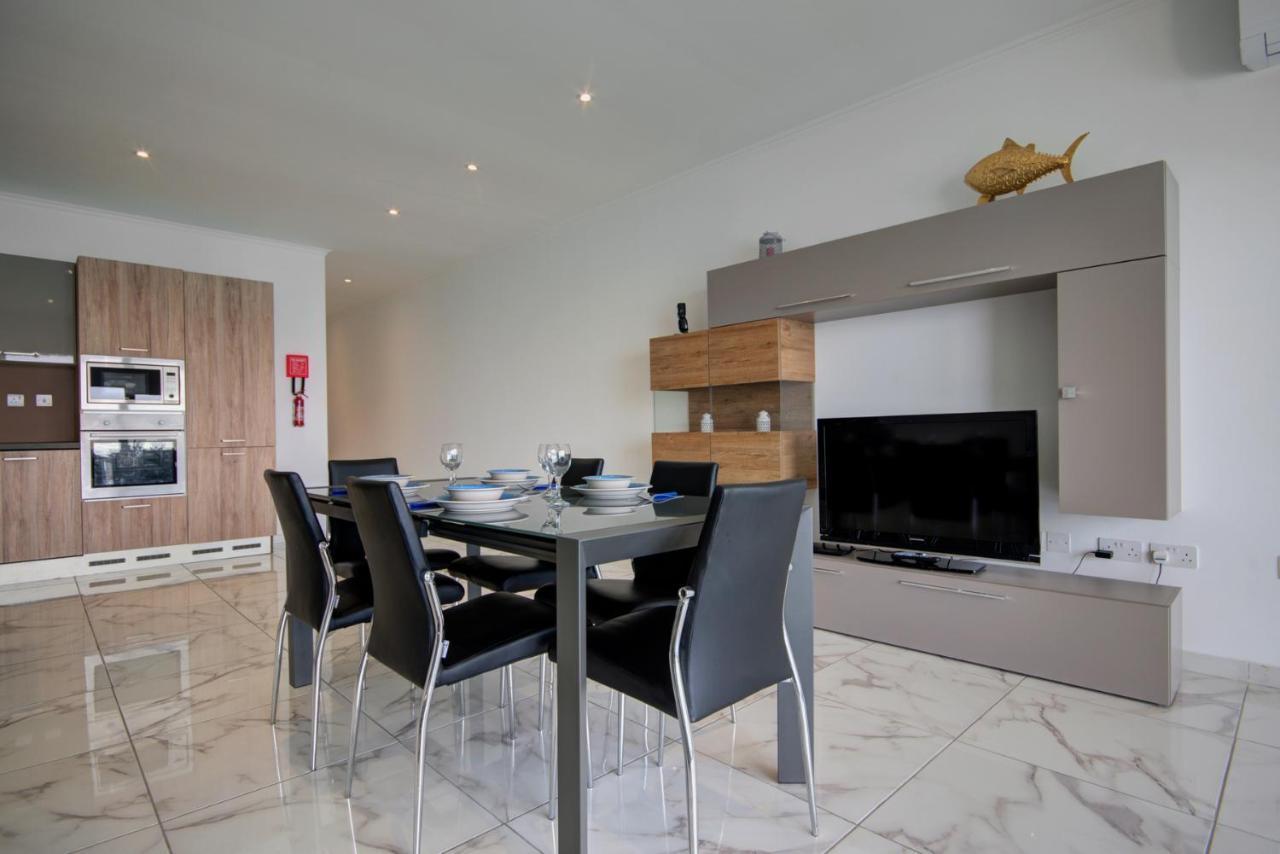 Beachfront Pretty Holiday Home Mellieħa Extérieur photo